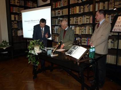 od lewej prof. dr hab. Leszek Kuk dyrektor Stacji Naukowej PAN w Rzymie, prof. Sante Graciotti, dr Jarosaw Matysiak